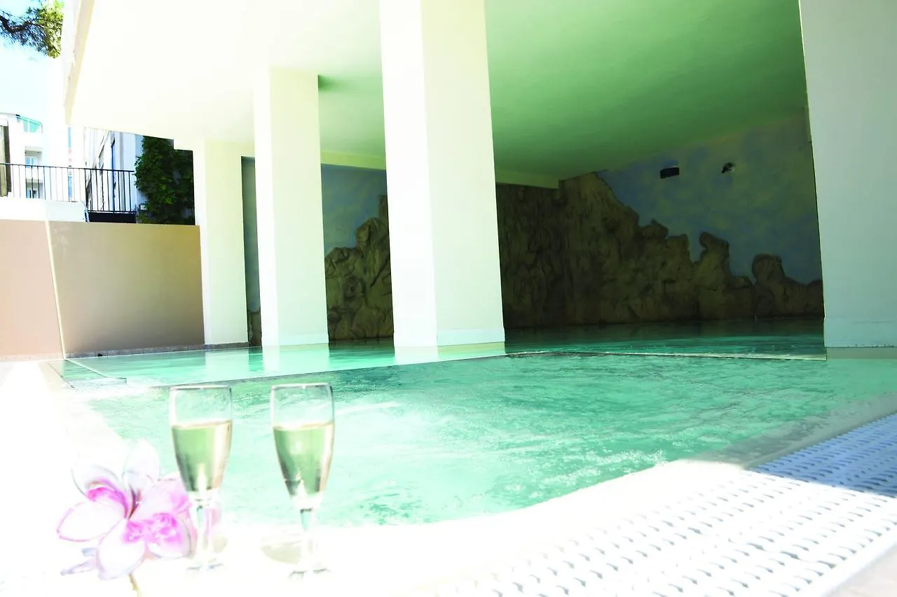 Hotel Leon D'Oro Cattolica 3*,  Italia